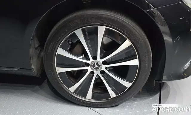 Mercedes-Benz E-Class 2020 2.0 гидро, миниатюра 5 Mercedes-Benz E-Class 2020 2.0 гидро, миниатюра 5
