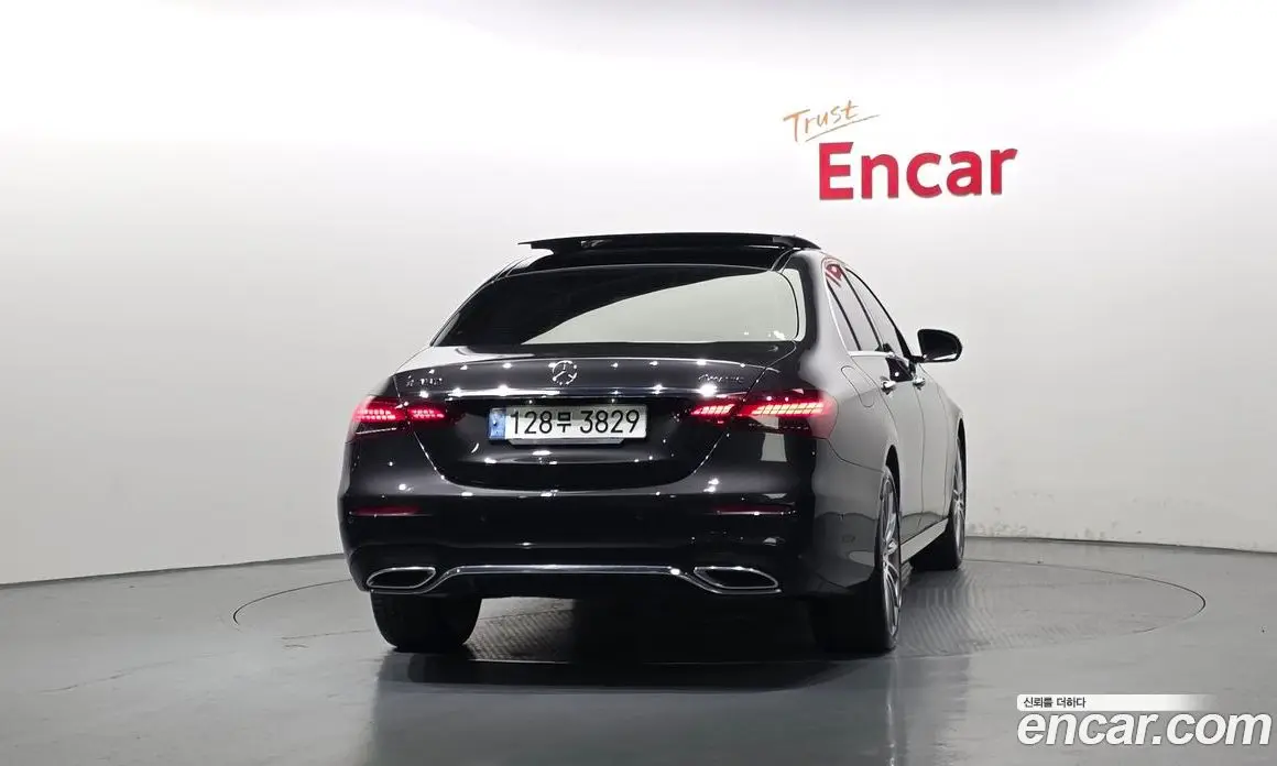 Mercedes-Benz E-Class 2022 2.0 гидро, фото 4 Mercedes-Benz E-Class 2022 2.0 гидро, фото 4