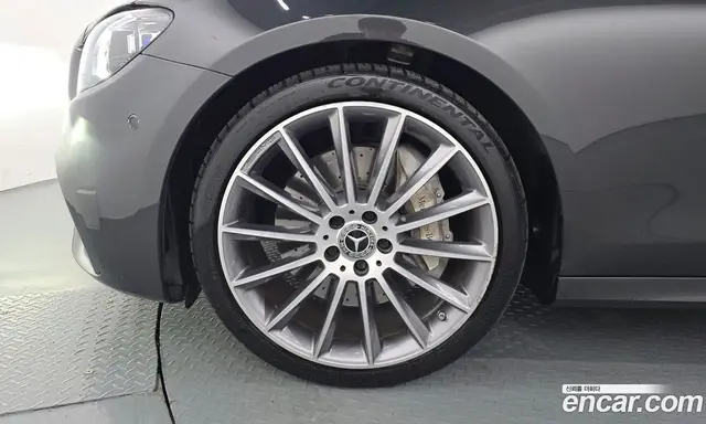 Mercedes-Benz E-Class 2022 2.0 гидро, миниатюра 5 Mercedes-Benz E-Class 2022 2.0 гидро, миниатюра 5