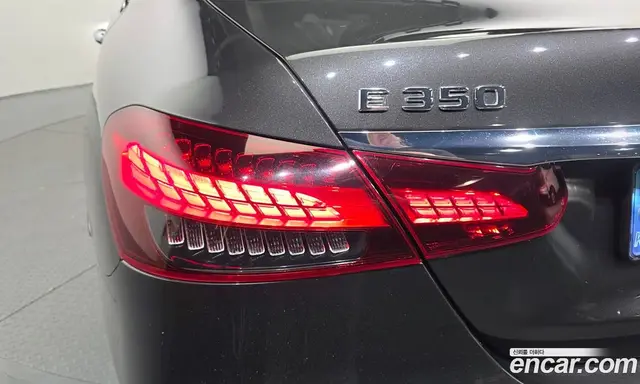 Mercedes-Benz E-Class 2022 2.0 гидро, миниатюра 9 Mercedes-Benz E-Class 2022 2.0 гидро, миниатюра 9