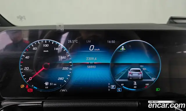 Mercedes-Benz GLA-Class 2021 2.0 гидро, миниатюра 11