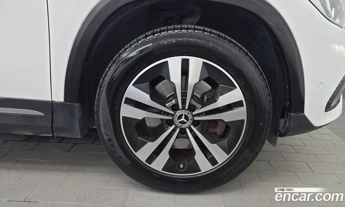 Mercedes-Benz GLA-Class 2021 2.0 гидро, фото 7