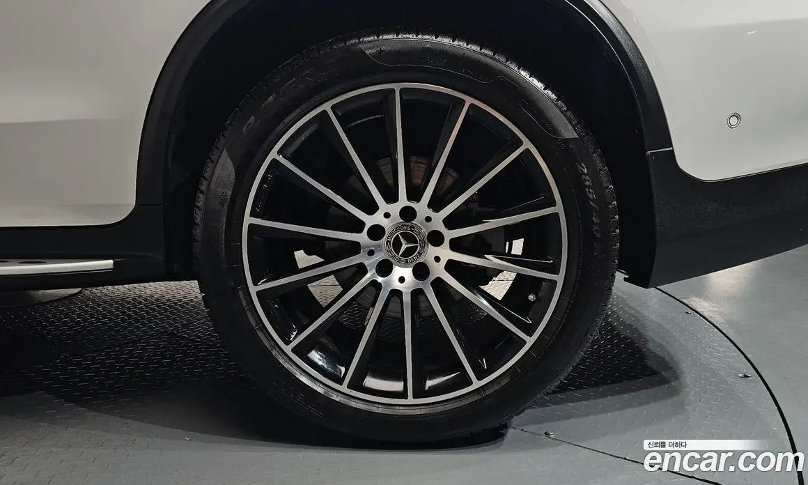 Mercedes-Benz GLC-Class 2018 2.1 гидро, фото 6 Mercedes-Benz GLC-Class 2018 2.1 гидро, фото 6