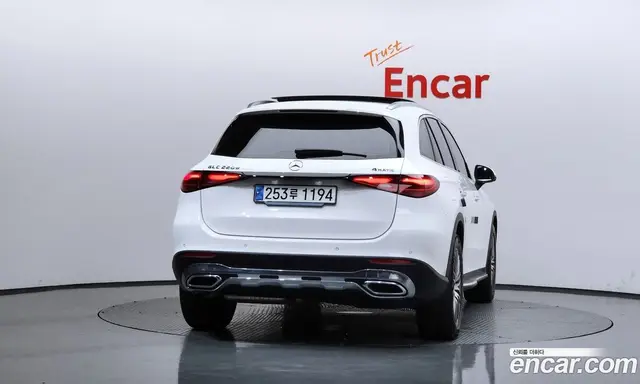 Mercedes-Benz GLC-Class 2024 2.0 гидро, миниатюра 4 Mercedes-Benz GLC-Class 2024 2.0 гидро, миниатюра 4