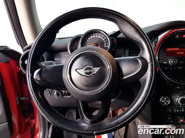 Mini Cooper 2016 1.5 автомат (гидро), миниатюра 12