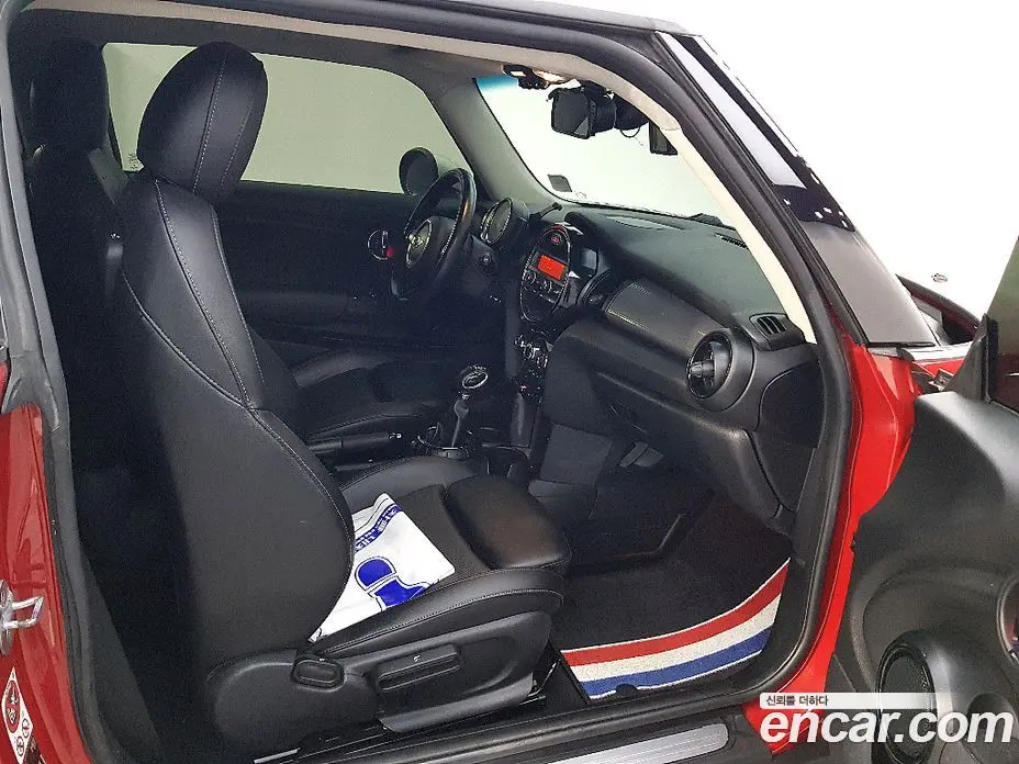 Mini Cooper 2016 1.5 автомат (гидро), фото 5