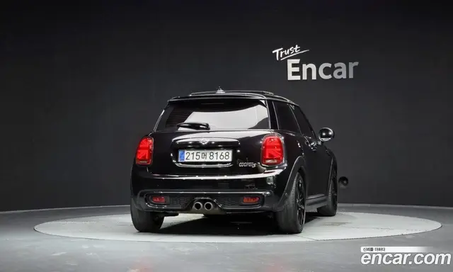 Mini Cooper 2019 2.0 автомат (гидро), миниатюра 3