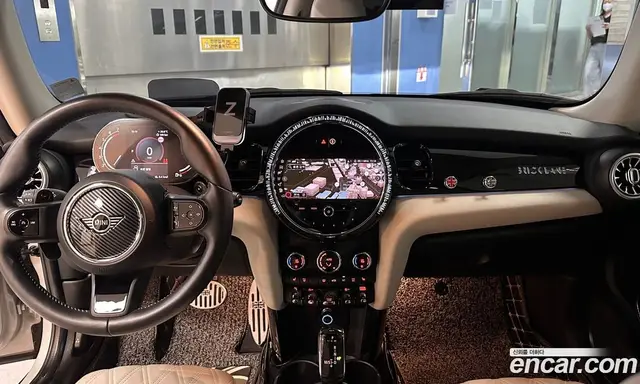 Mini Cooper 2022 2.0 автомат (гидро), миниатюра 7