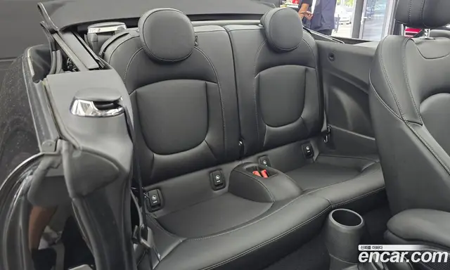 Mini Cooper Convertible 2018 1.5 автомат (гидро), миниатюра 12