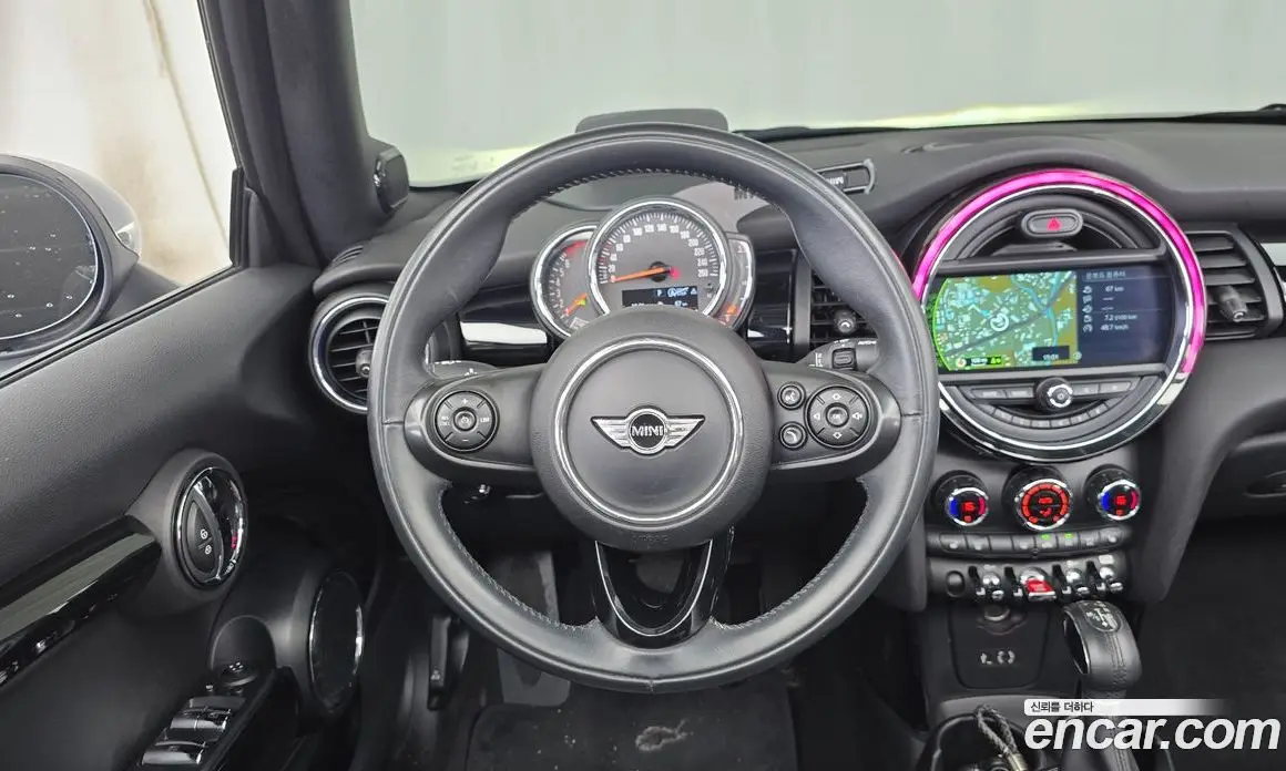 Mini Cooper Convertible 2018 1.5 автомат (гидро), фото 13
