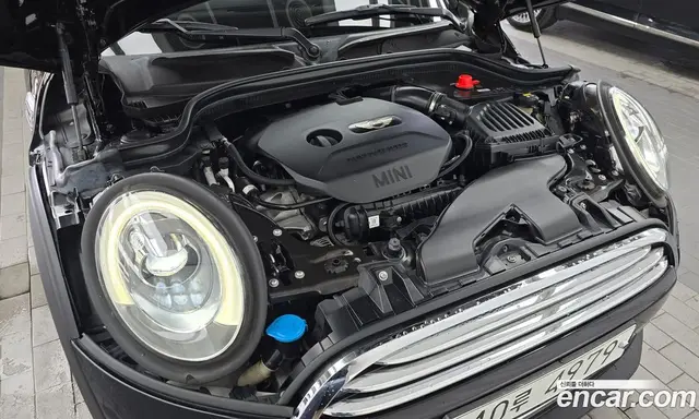 Mini Cooper Convertible 2018 1.5 автомат (гидро), миниатюра 6