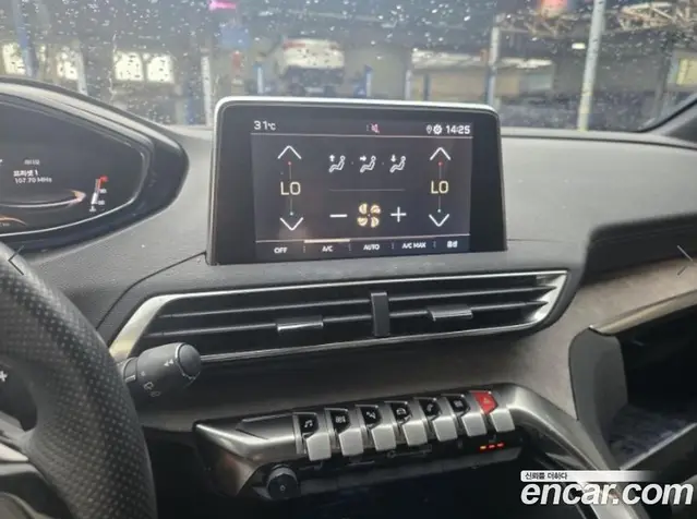 Peugeot 3008 2021 1.5 автомат (гидро), миниатюра 9