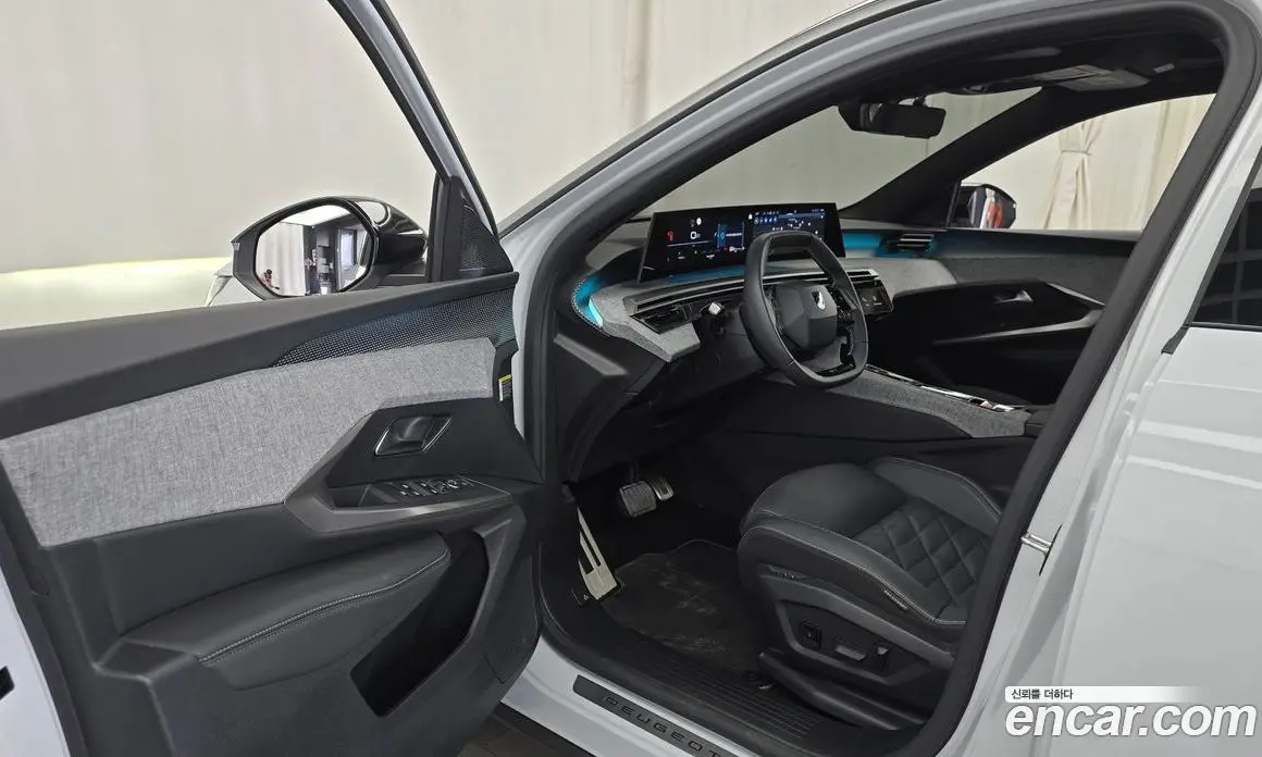 Peugeot 3008 2025 1.2 автомат (гидро), фото 13