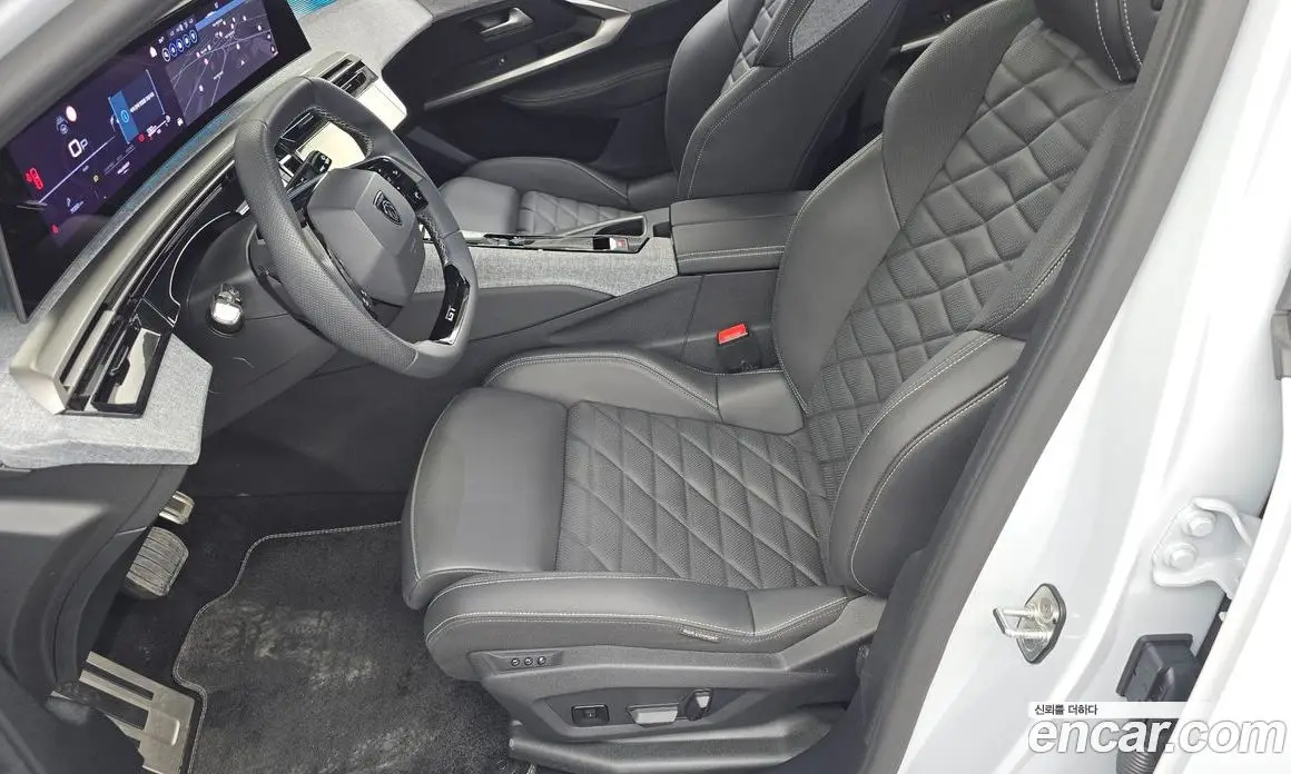 Peugeot 3008 2025 1.2 автомат (гидро), фото 31