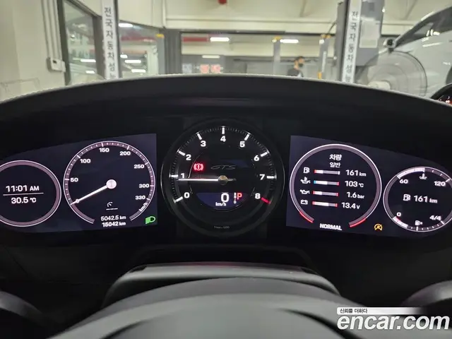 Porsche 911 2022 3.0 автомат (гидро), миниатюра 9