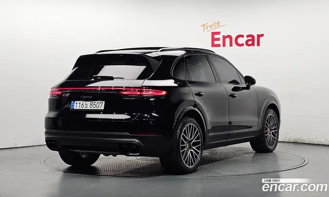 Porsche Cayenne 2019 3.0 автомат (гидро), миниатюра 2