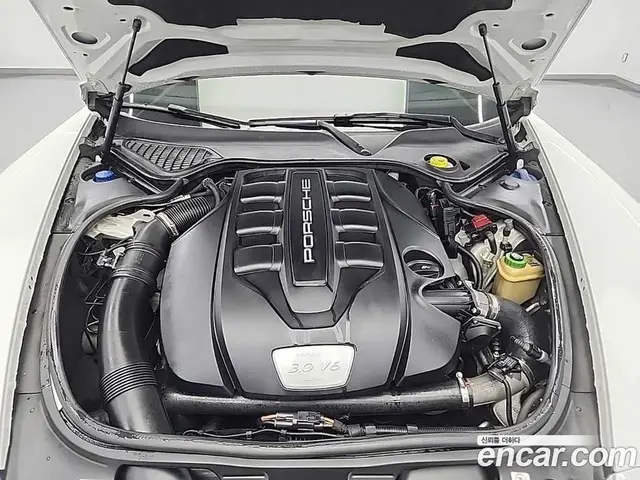 Porsche Panamera 2015 3.0 автомат (гидро), миниатюра 5