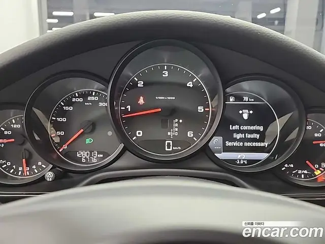 Porsche Panamera 2015 3.0 автомат (гидро), миниатюра 7