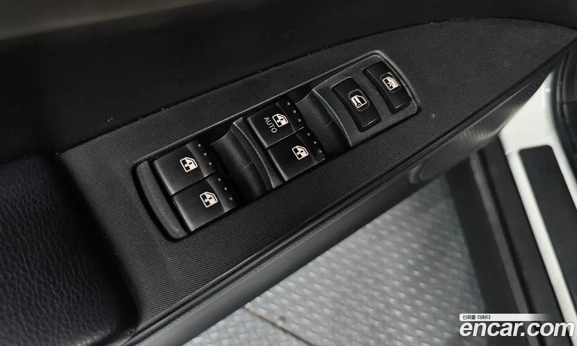 SsangYong Korando 2015 2.0 автомат (гидро), фото 13