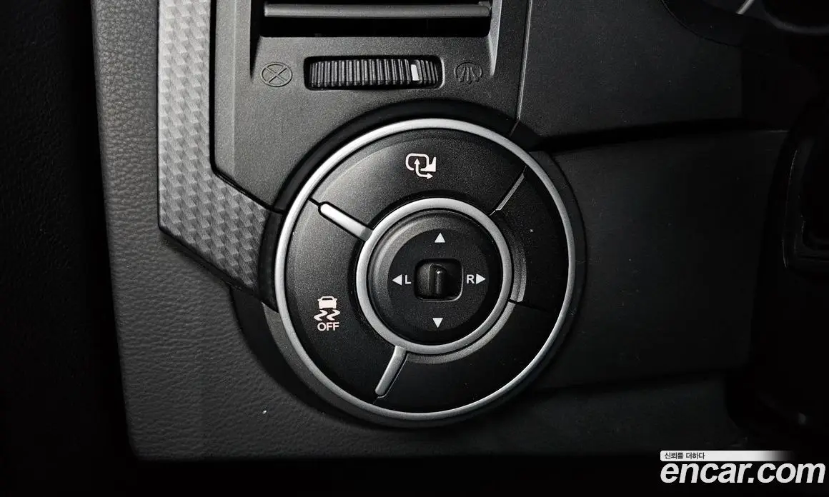 SsangYong Korando 2015 2.0 автомат (гидро), фото 14