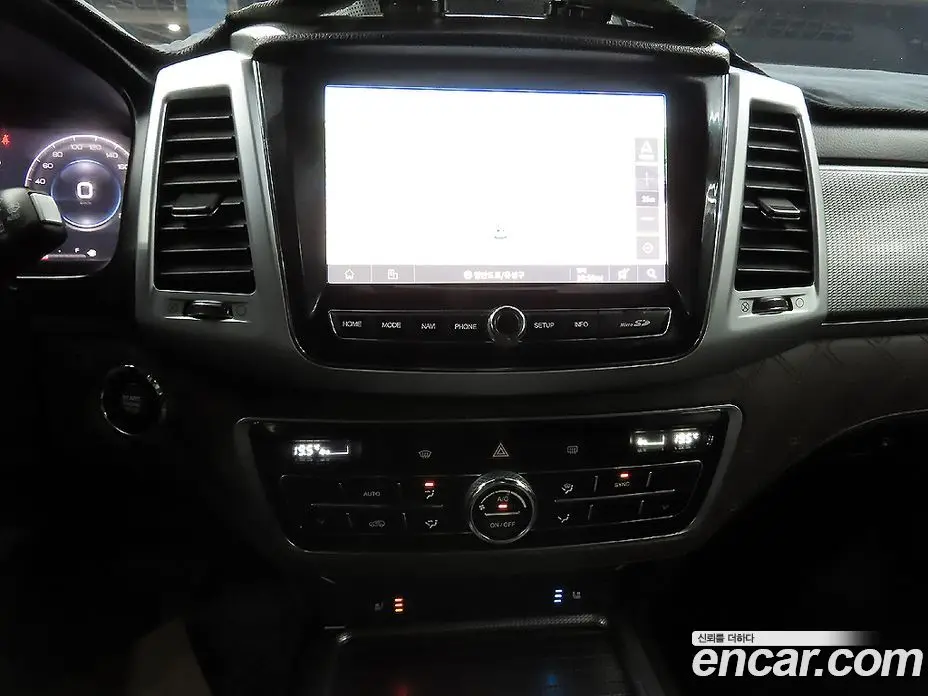 SsangYong Rexton 2022 2.2 автомат (гидро), фото 17