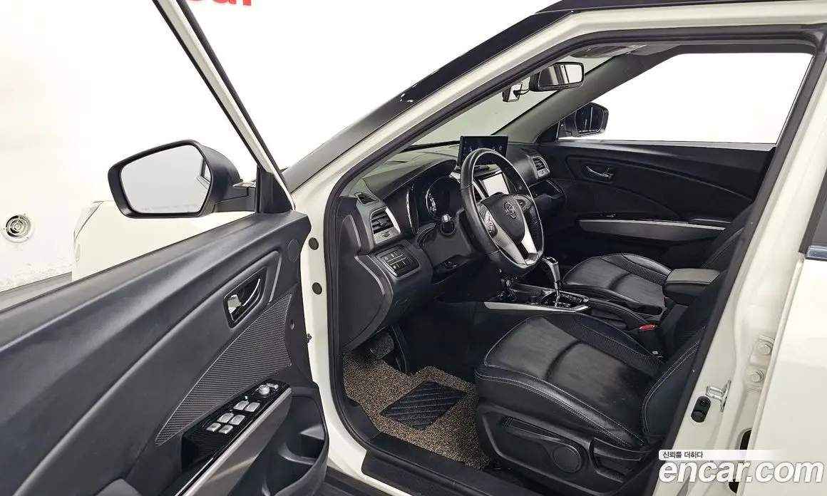 SsangYong TIBOLI 2015 1.6 автомат (гидро), фото 12