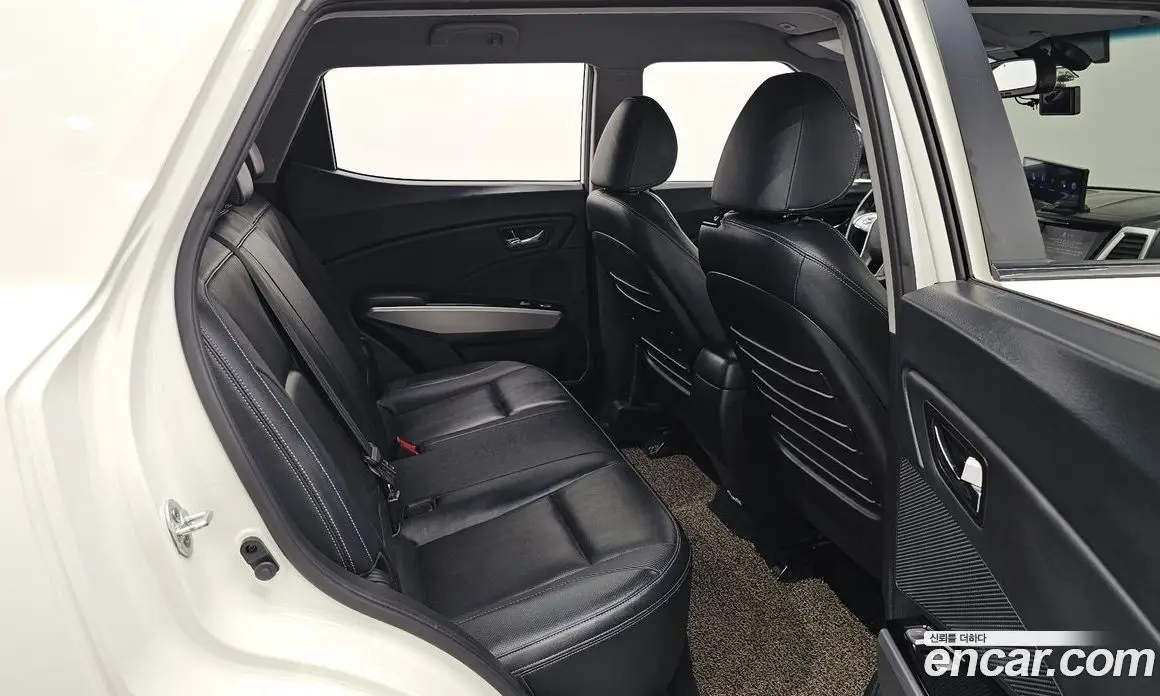 SsangYong TIBOLI 2015 1.6 автомат (гидро), фото 17