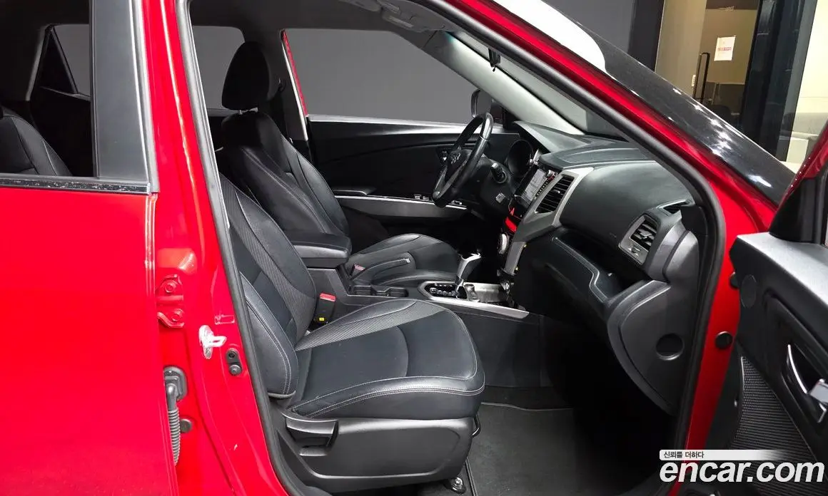 SsangYong TIBOLI 2015 1.6 автомат (гидро), фото 17