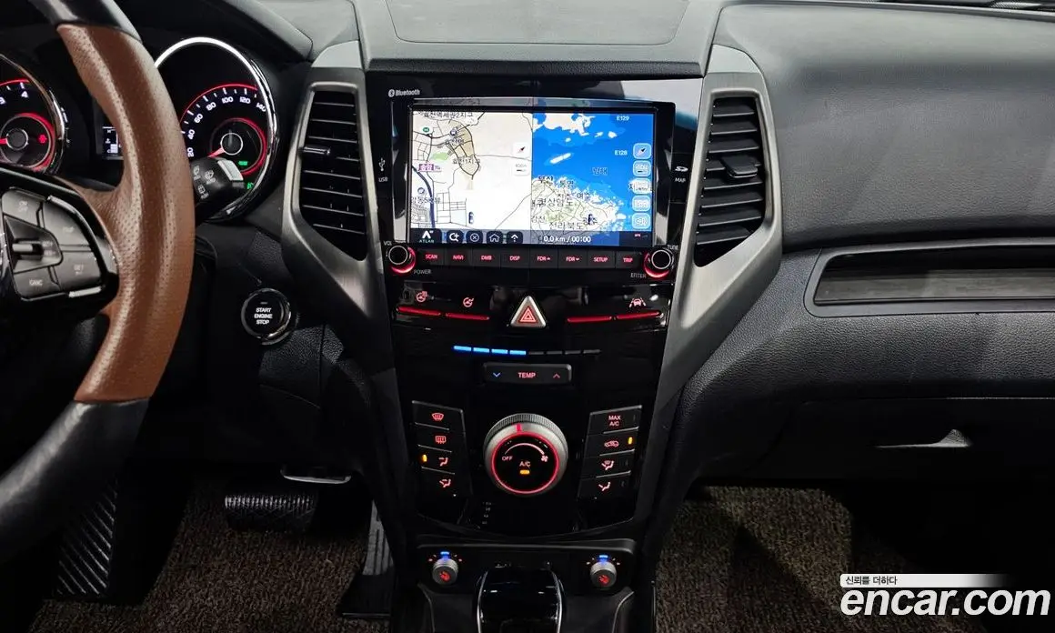 SsangYong TIBOLI 2018 1.6 автомат (гидро), фото 12