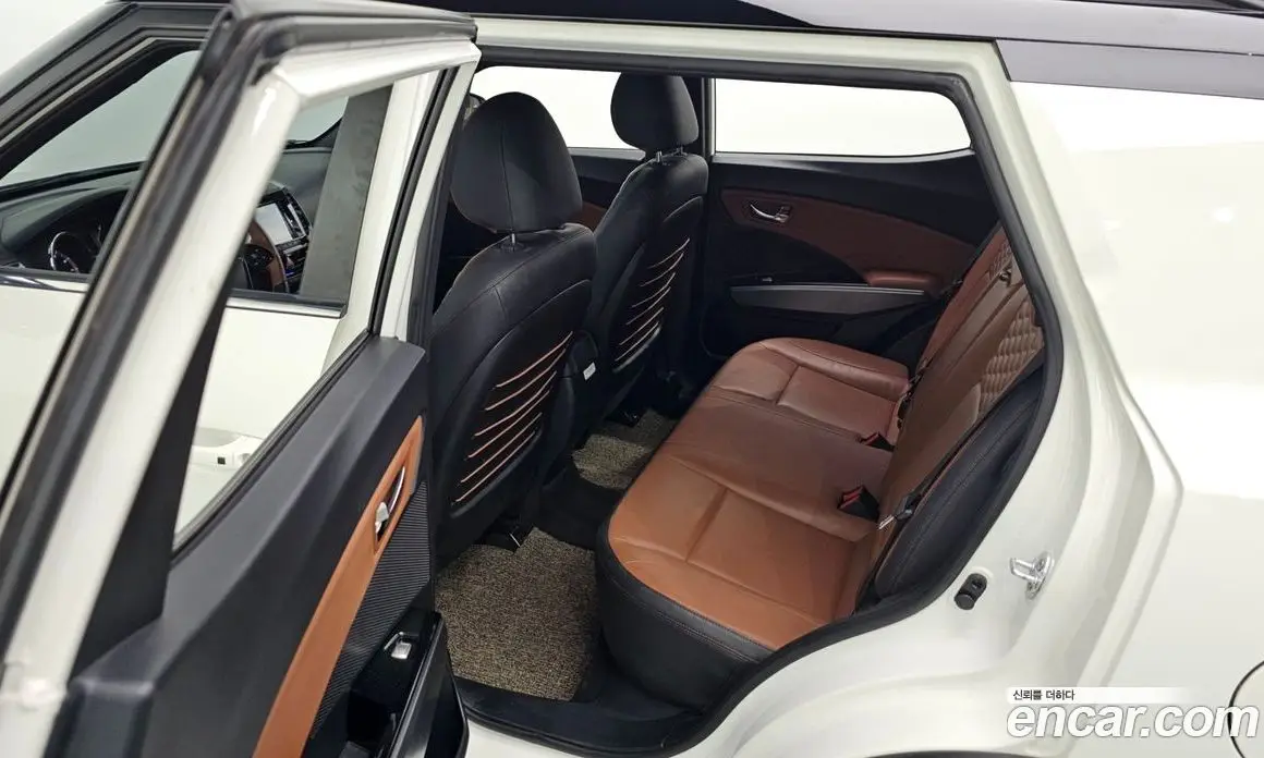 SsangYong TIBOLI 2018 1.6 автомат (гидро), фото 17