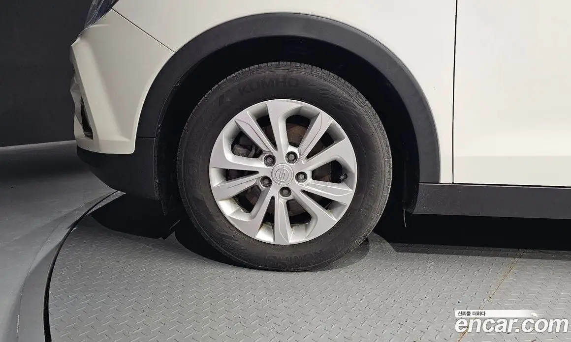 SsangYong TIBOLI 2019 1.6 автомат (гидро), фото 5