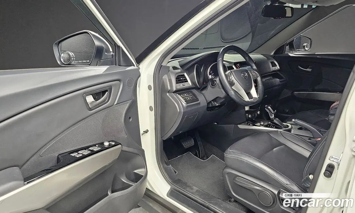 SsangYong TIBOLI 2019 1.6 автомат (гидро), фото 10
