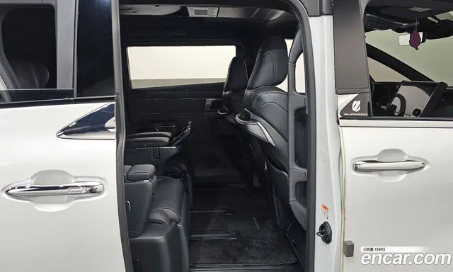 Toyota Alphard 2024 2.5 автомат (гидро), миниатюра 11 Toyota Alphard 2024 2.5 автомат (гидро), миниатюра 11