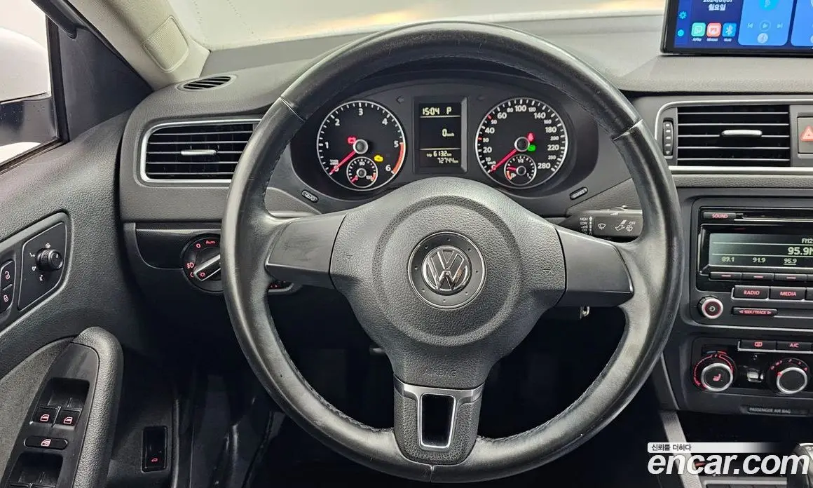 Volkswagen Jetta 2014 1.6 автомат (гидро), фото 15