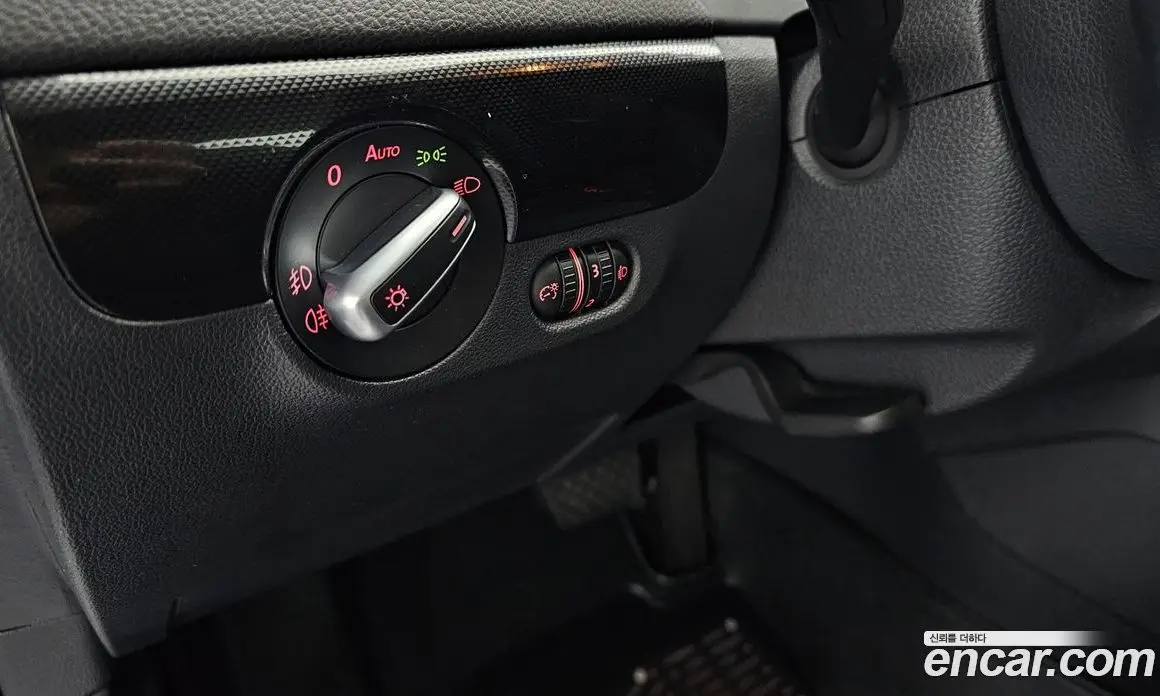 Volkswagen Jetta 2014 1.6 автомат (гидро), фото 20