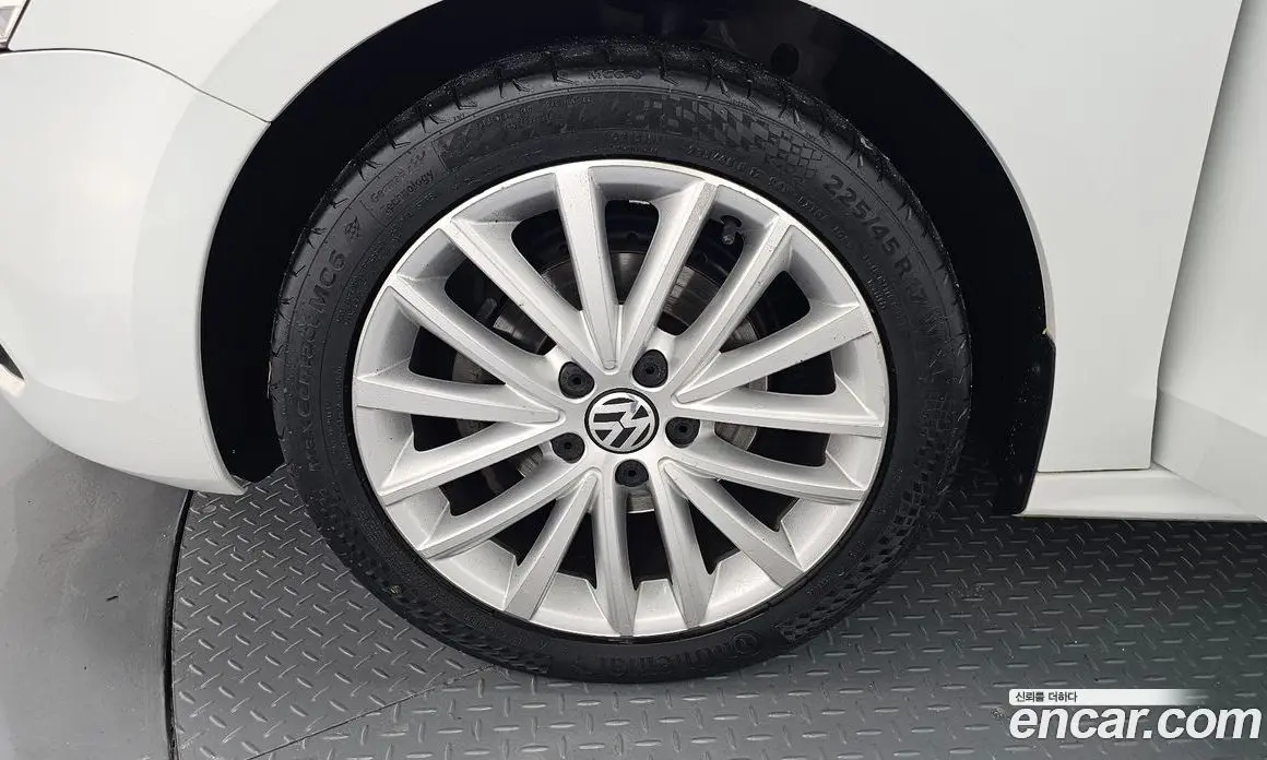 Volkswagen Jetta 2014 1.6 автомат (гидро), фото 5