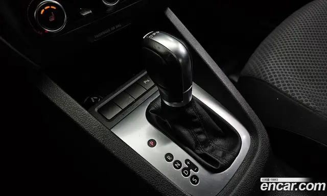 Volkswagen Jetta 2014 1.6 автомат (гидро), миниатюра 9