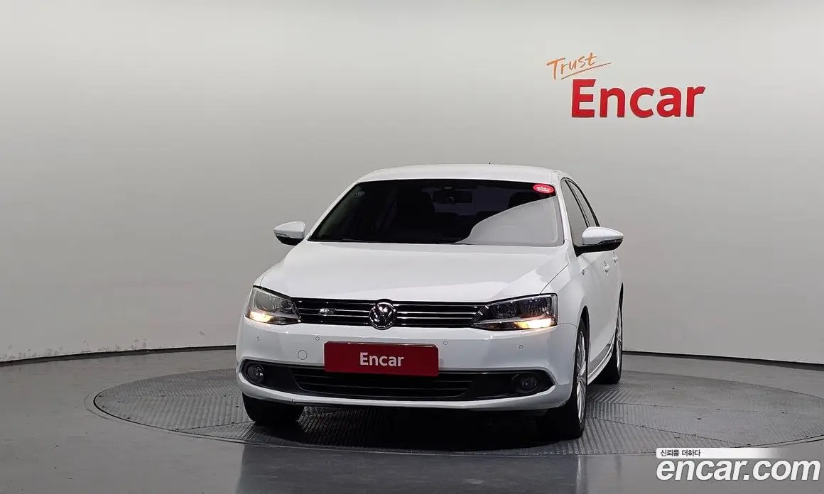 Volkswagen Jetta 2014 1.6 автомат (гидро), фото 3