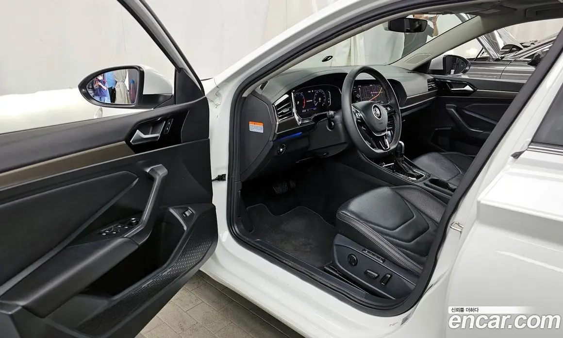 Volkswagen Jetta 2021 1.4 автомат (гидро), фото 10
