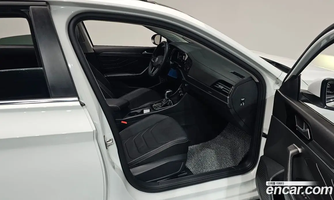 Volkswagen Jetta 2024 1.5 автомат (гидро), фото 15