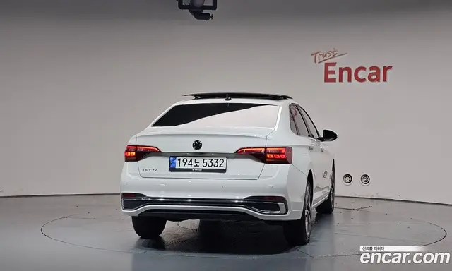 Volkswagen Jetta 2024 1.5 автомат (гидро), миниатюра 3