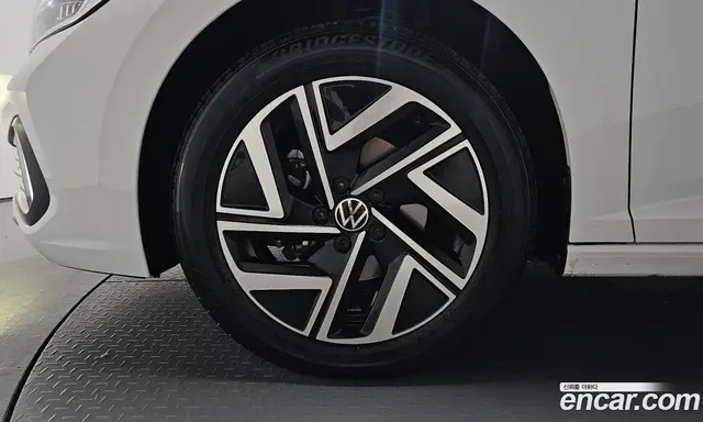 Volkswagen Jetta 2024 1.5 автомат (гидро), миниатюра 4