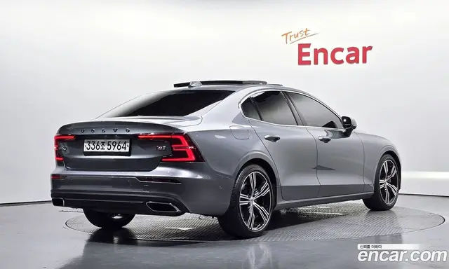 Volvo S60 2020 2.0 автомат (гидро), миниатюра 2