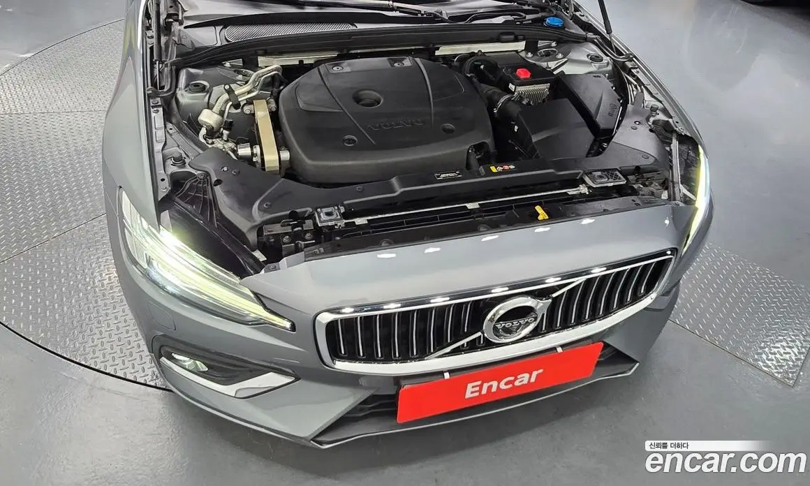 Volvo S60 2020 2.0 автомат (гидро), фото 6