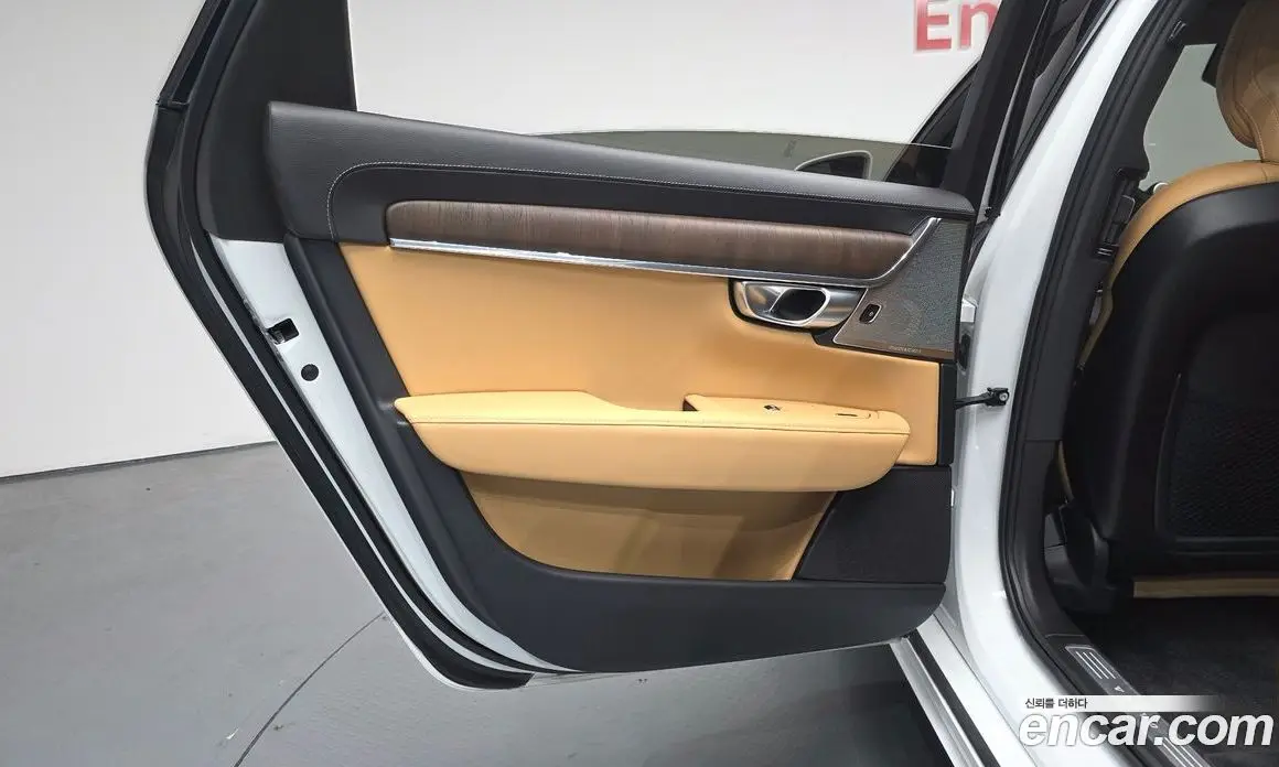 Volvo S90 2023 2.0 автомат (гидро), фото 15