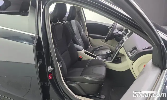 Volvo V40 2014 1.6 автомат (гидро), миниатюра 12