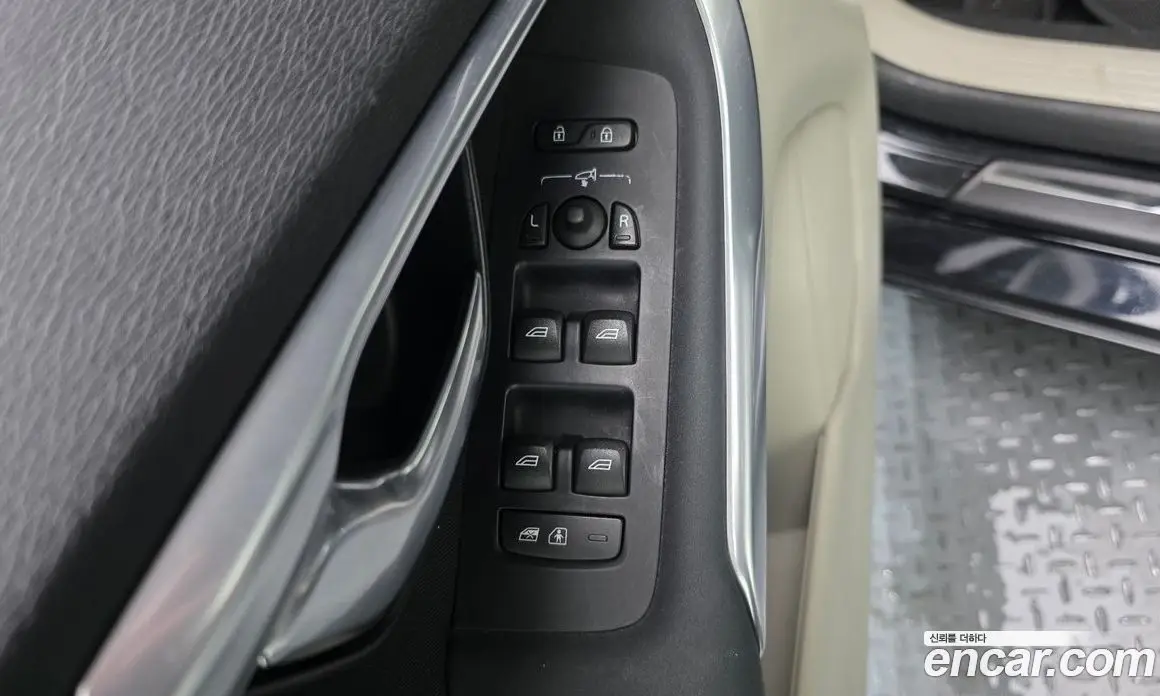 Volvo V40 2014 1.6 автомат (гидро), фото 14