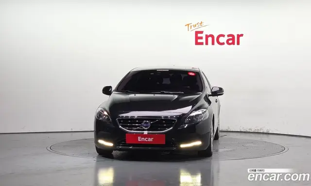 Volvo V40 2014 1.6 автомат (гидро), миниатюра 3