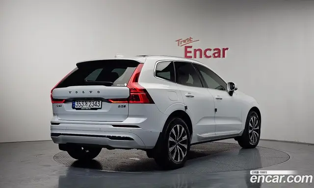 Volvo XC60 2024 2.0 автомат (гидро), миниатюра 2
