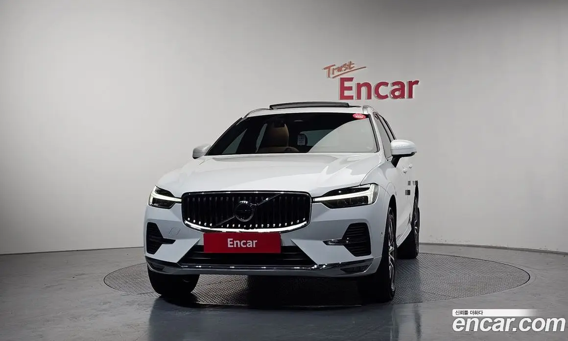 Volvo XC60 2024 2.0 автомат (гидро), фото 3